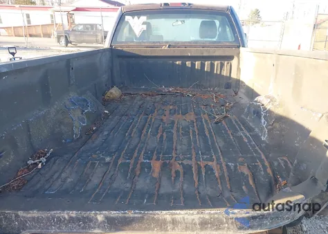 2005 Ford F-150 Stx/Xl/Xlt z USA, uszkodzony, nr VIN 1FTRF12295NC00895